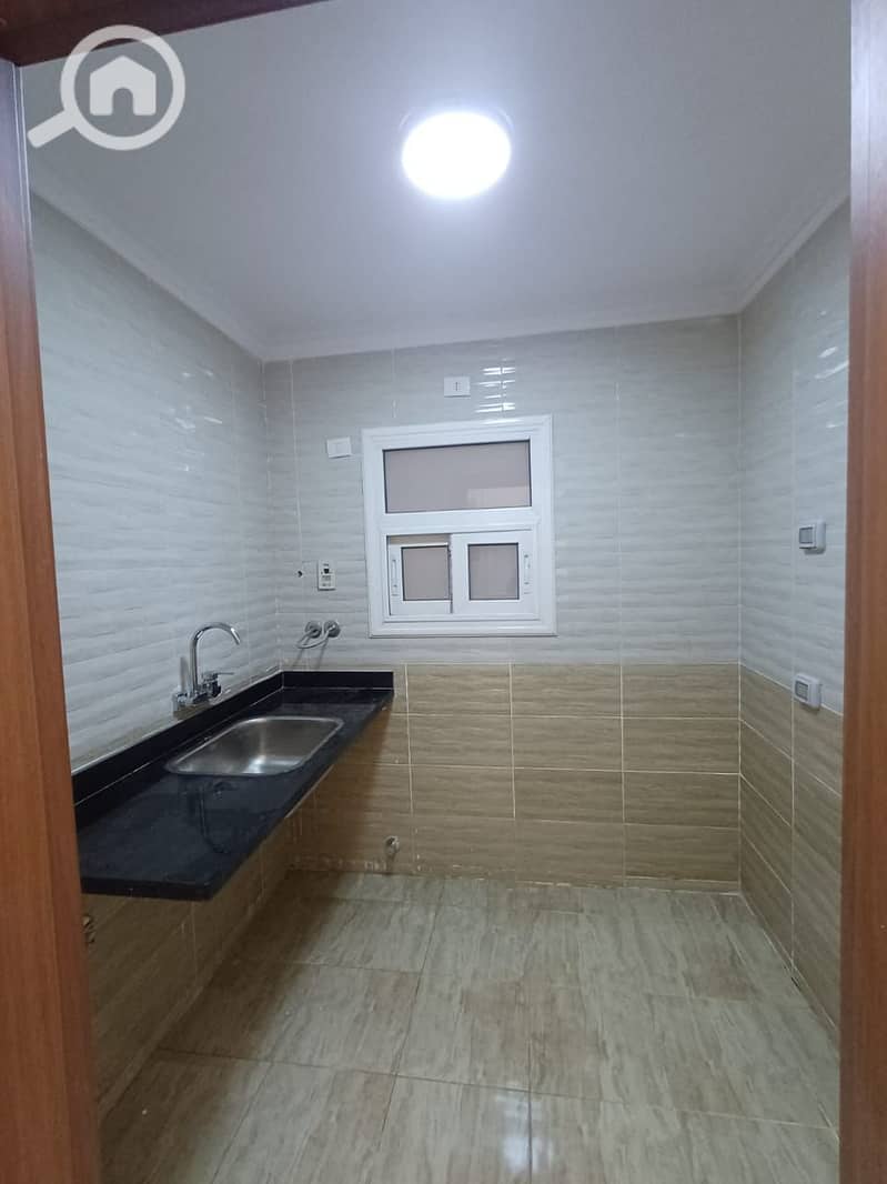 16 U457786 (15). jpg