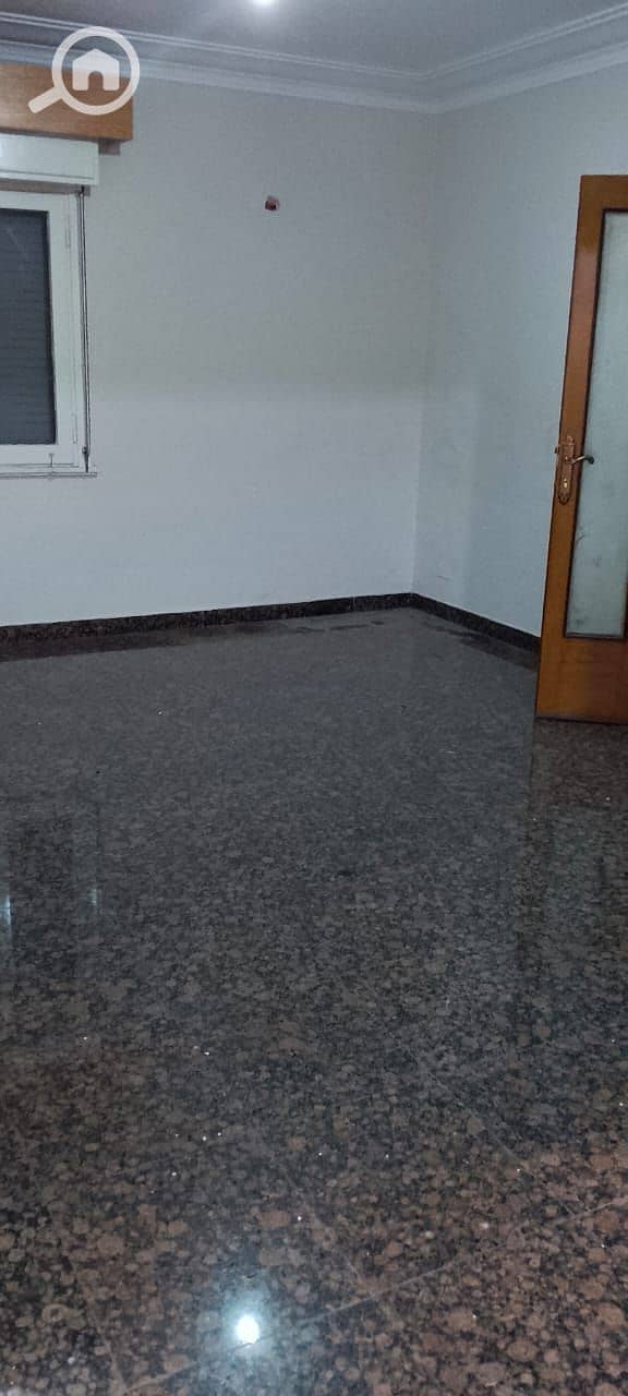 4 78180. jpg