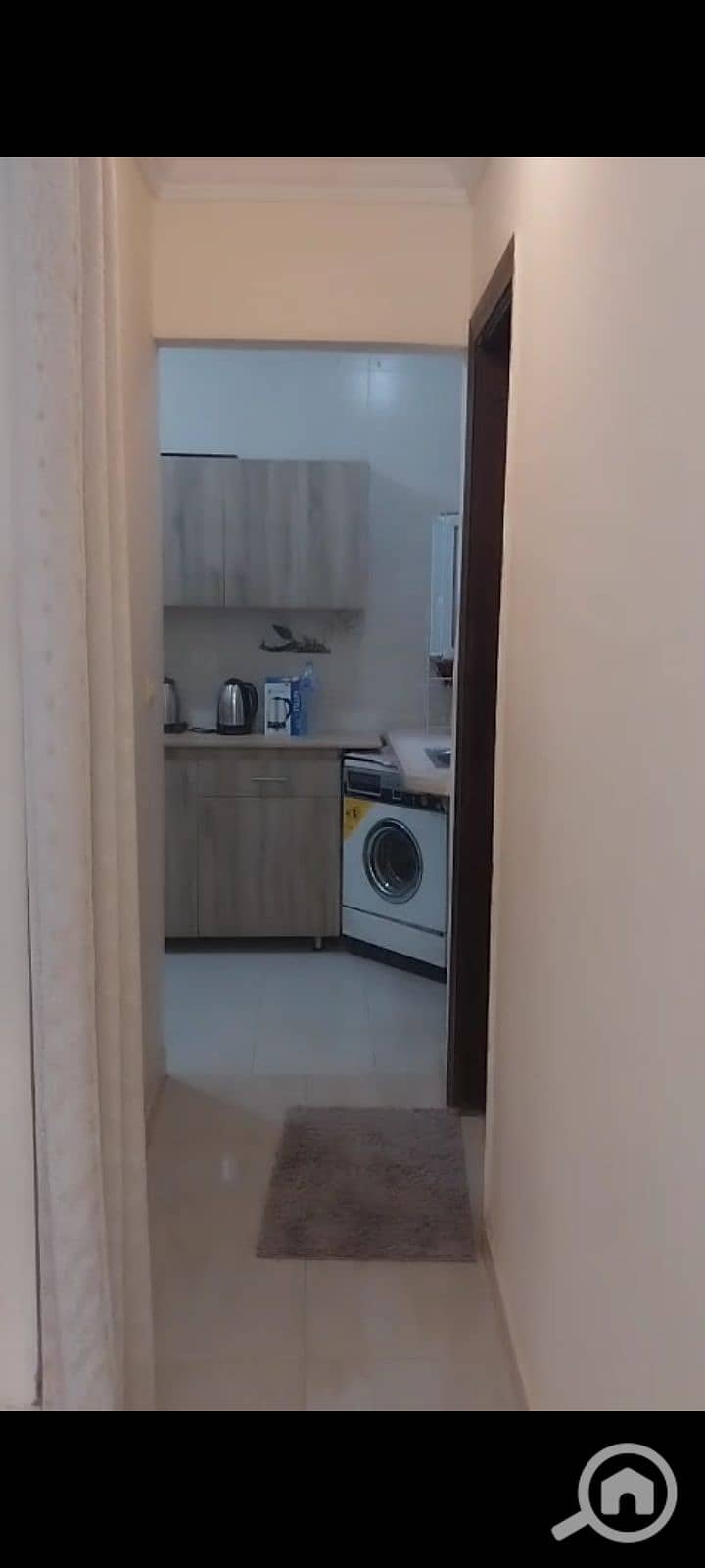 7 1000194457. png