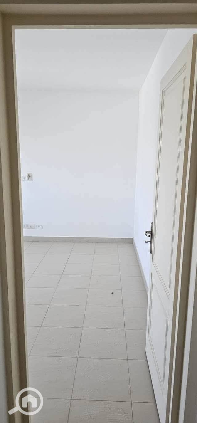 3 1000714350. jpg