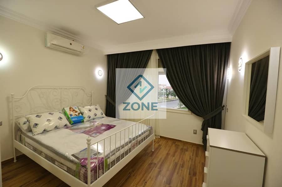 4 edce3b9c-acd3-4ad1-8baf-d2bb9ff28d03. jpg