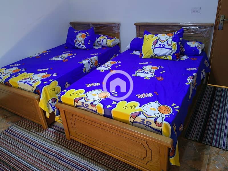 6 15553. jpg