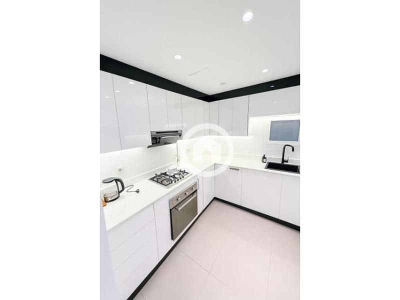 6 56dbd7bb-fcd9-47db-a1aa-13d40cbc61bb. jpg