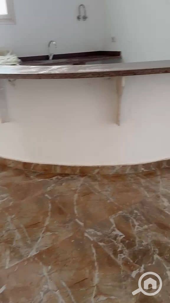 4 1000819913. jpg