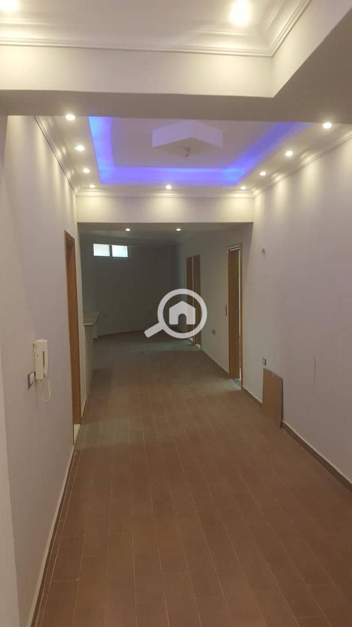 4 1000154783. jpg