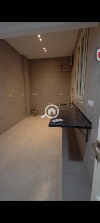 3 Bedroom Apartment for Rent in Garden City, Cairo - dd47ff42-2933-4cac-a0c6-1c1e1dfe5031. jpg 3 Bedroom Apartment for Rent in Garden City, Cairo - dd47ff42-2933-4cac-a0c6-1c1e1dfe5031. jpg