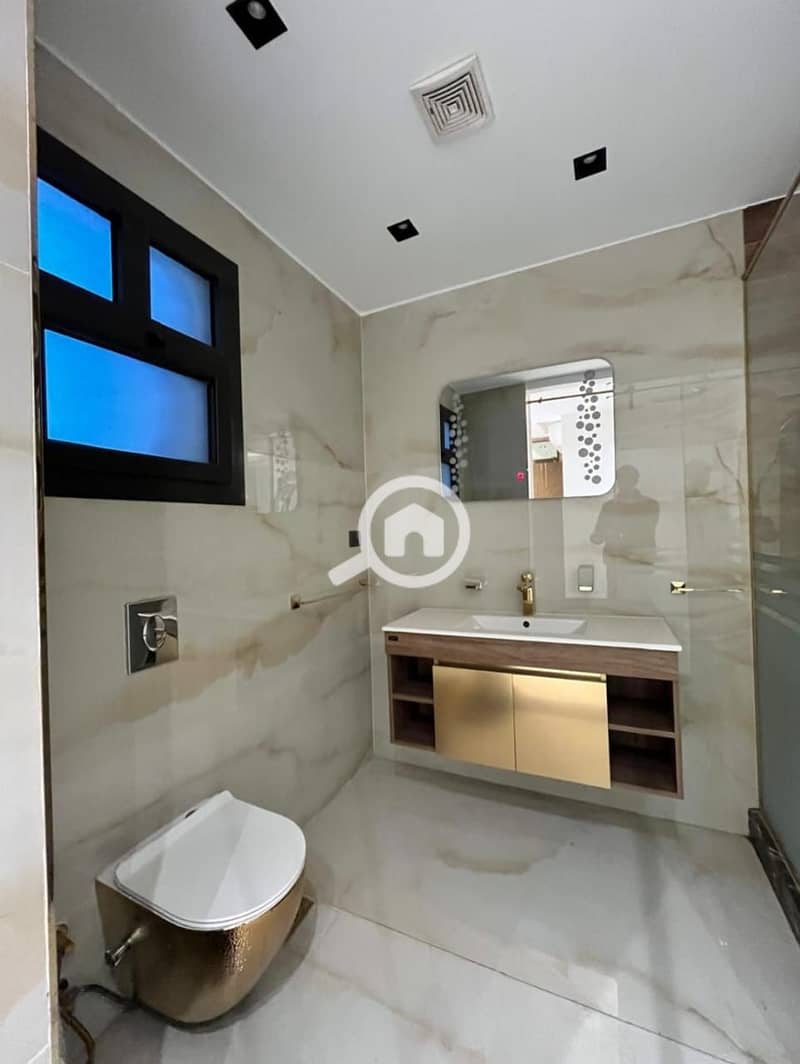 5 0208aeeb-ee6d-413d-ad11-13d41cfb81ab. jpg