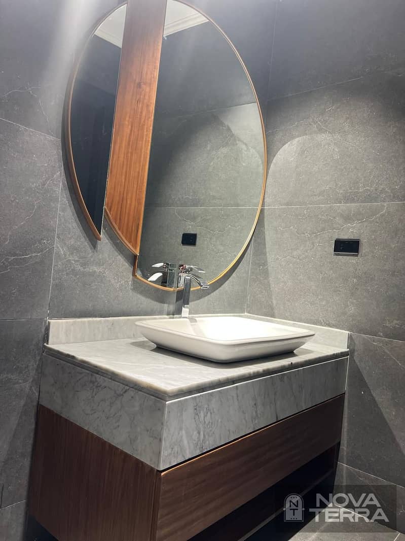 28 Apartment for sale in Beverly Hills Compound (4 Mix) – Sheikh Zayed Third floor with elevator _ Flexible payment options (furnished or unfurnished) _ Prime location-image-28. jpg