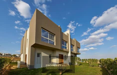 3 Bedroom Townhouse for Sale in Sheikh Zayed, Giza - 58bb9b62-1b38-41cf-9f3b-067965fb1816. jpg