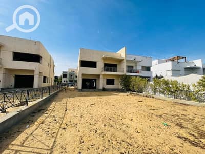 فیلا 3 غرف نوم للبيع في مدينتي، القاهرة - 1ca14e46-72ae-4be1-b4cd-0c067abb3391. jfif. jpg