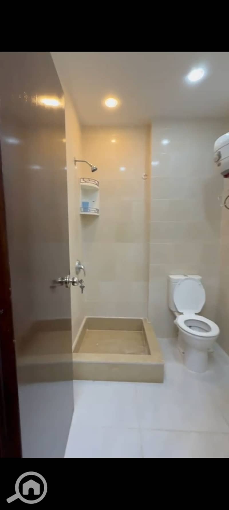 17 5685. jpg