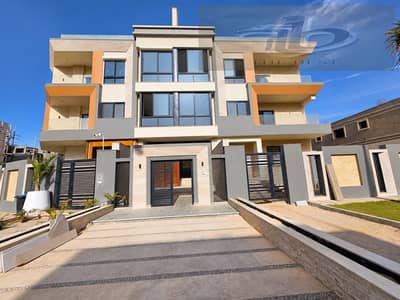 4 Bedroom Apartment for Sale in Katameya, Cairo - 0390ec16-2be9-4259-8141-5c1e39041bfd. jpeg 4 Bedroom Apartment for Sale in Katameya, Cairo - 0390ec16-2be9-4259-8141-5c1e39041bfd. jpeg