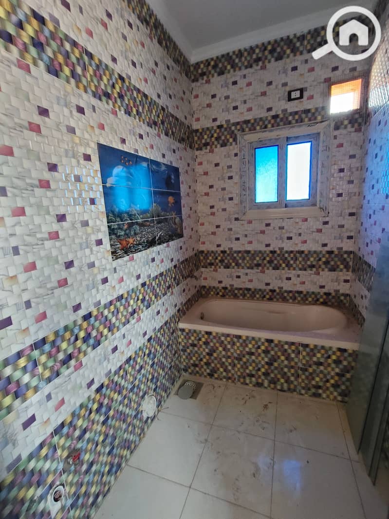 4 1000188025. jpg