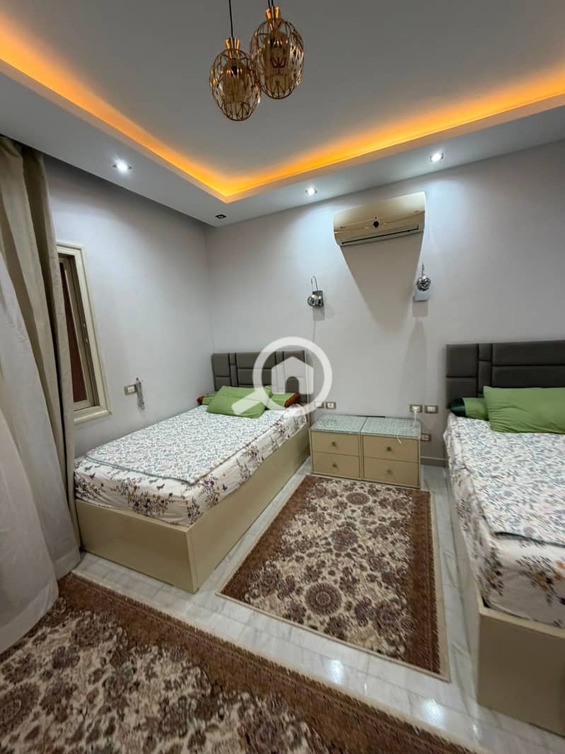 11 c9b79e89-f237-4a09-b743-b293d8d5f1d8. jpg