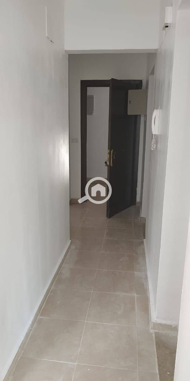 8 63f32f37-6b4e-47f8-9f3b-b23a35db67c9 - Copy. jpg