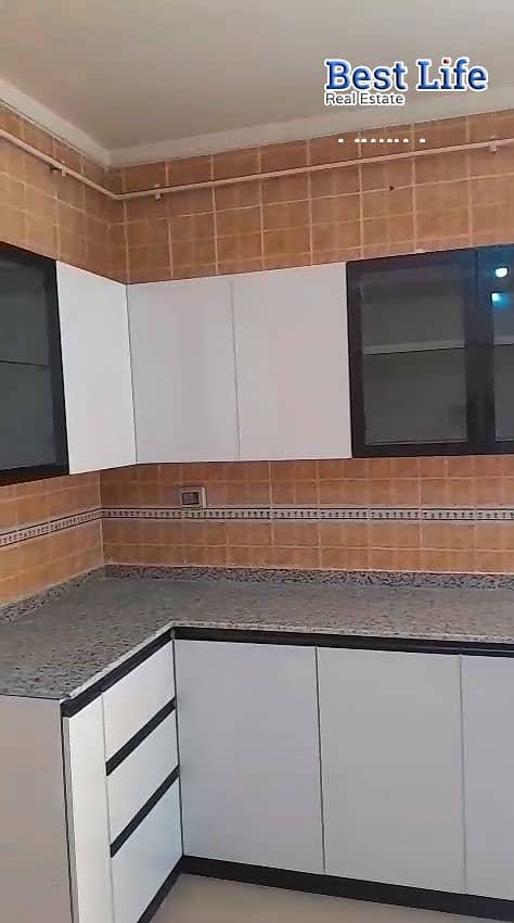 9 kitchen_01. jpg