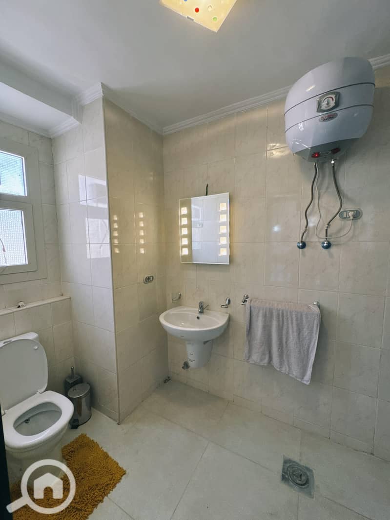 13 1a0aaa75-61fb-4d4c-b466-ba29bd958563. jpg
