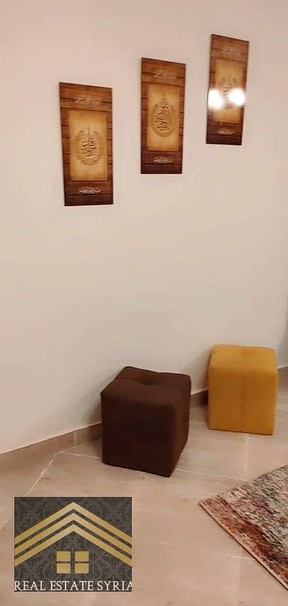 4 1000539862. jpg