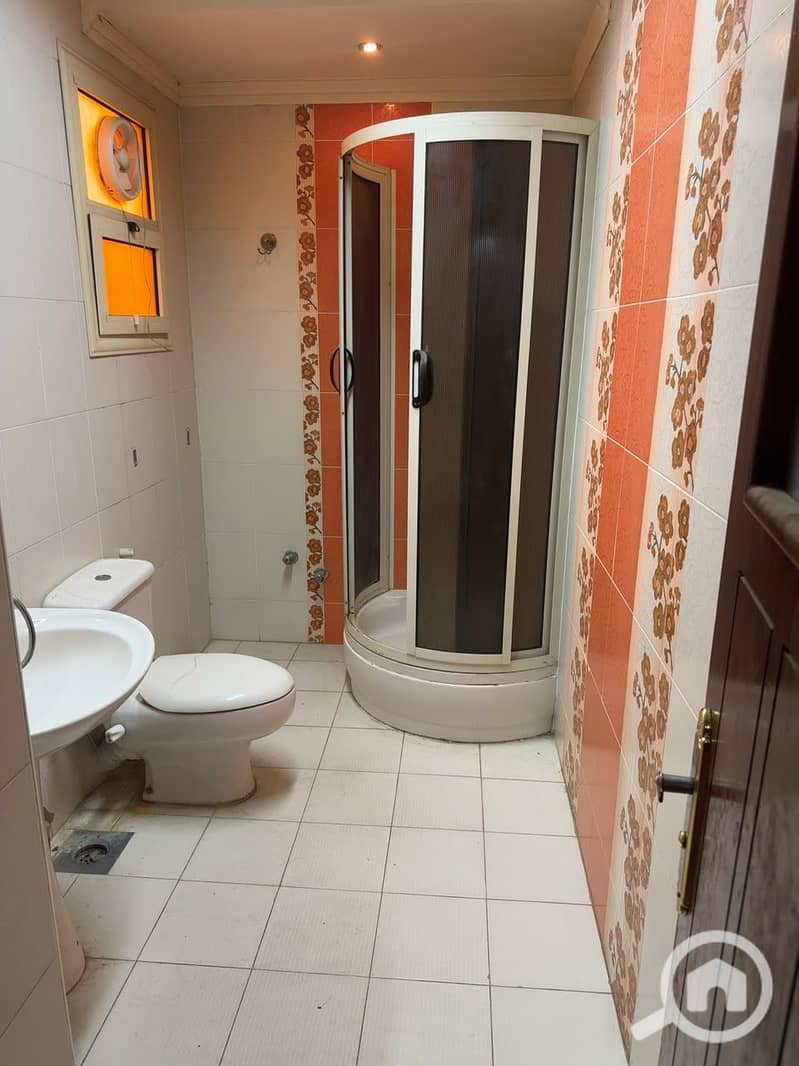 8 1000433757. jpg
