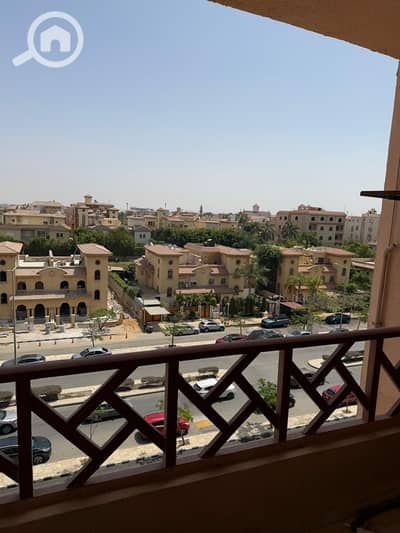 4 Bedroom Flat for Rent in New Cairo, Cairo - IMG-20260816-WA0124. jpg 4 Bedroom Flat for Rent in New Cairo, Cairo - IMG-20260816-WA0124. jpg