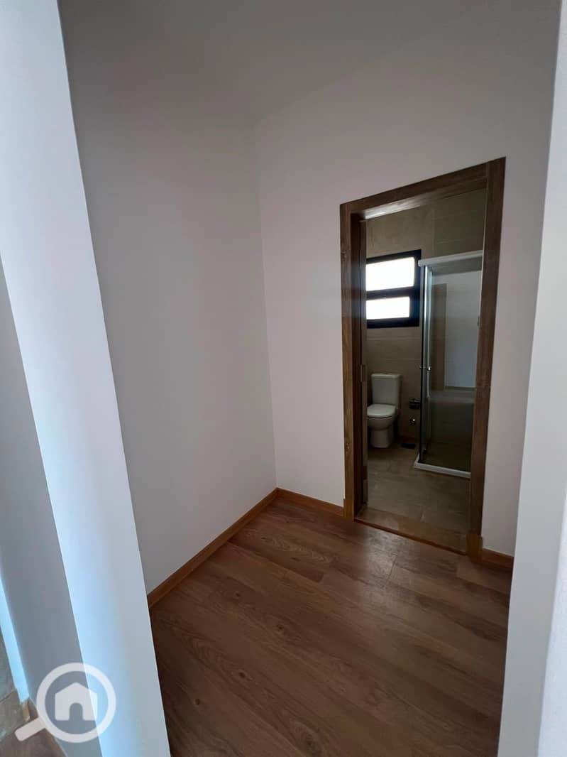 7 454957. jpg