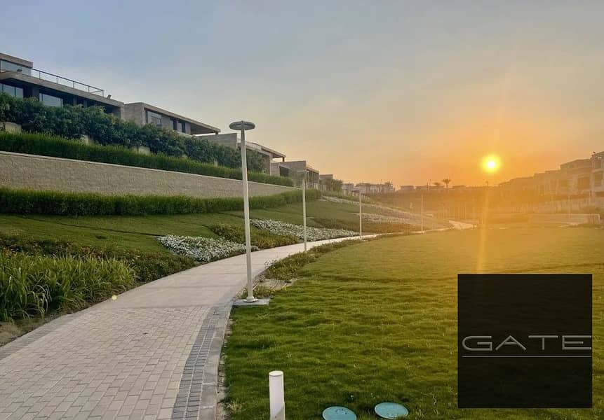 3 209-residential-in-mostakbal-city-taj-city-compound-KDjyzzJomD. jpg
