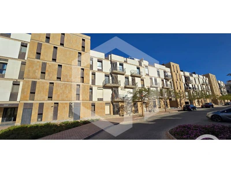 9 Courtyard Sodic 11. jpg