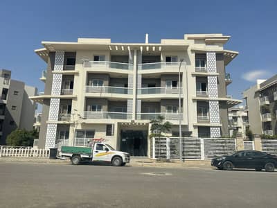3 Bedroom Apartment for Sale in Sheikh Zayed, Giza - شقة للبيع الشيخ زايد الخمايل بحري المرحلة الرابعة 3 Bedroom Apartment for Sale in Sheikh Zayed, Giza - شقة للبيع الشيخ زايد الخمايل بحري المرحلة الرابعة