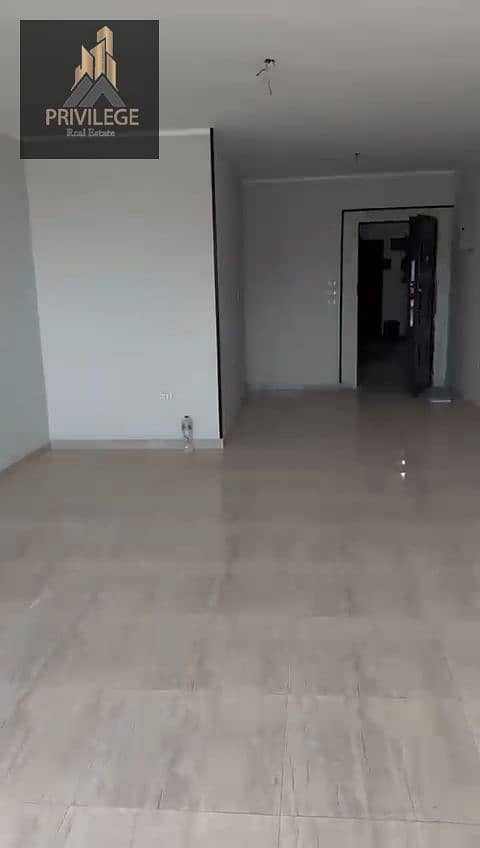 2 1001059733. jpg