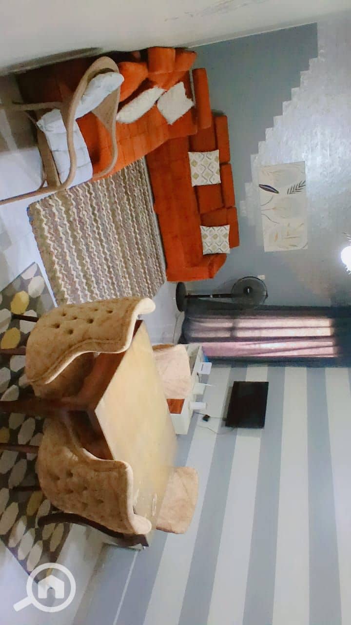 2 235399. jpg