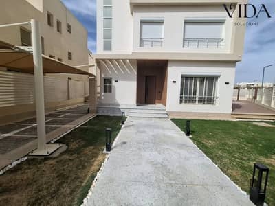 فیلا 4 غرف نوم للبيع في 6 اكتوبر، الجيزة - WhatsApp Image 2026-06-08 at 11.44. 07 AM. jpeg