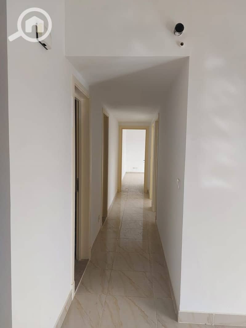 3 bd0a3bdc-fda2-4ea2-8d1f-5880c149d2a3. jpg