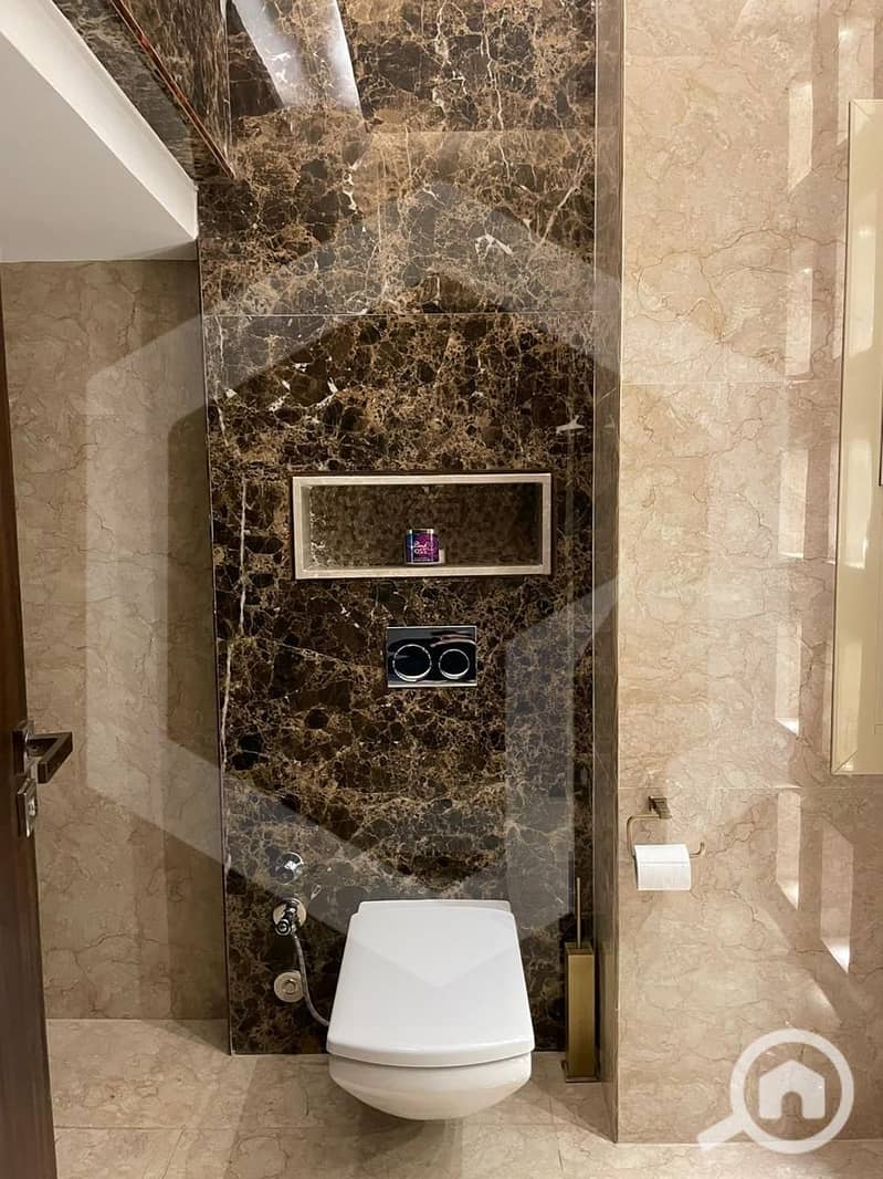22 Royal Meadows 24. jpg
