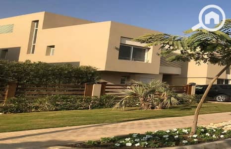6 Bedroom Villa for Sale in 6th of October, Giza - 7055219-0bbeao_1400x900. jpg 6 Bedroom Villa for Sale in 6th of October, Giza - 7055219-0bbeao_1400x900. jpg