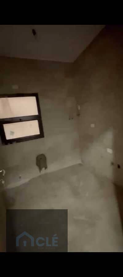 15 WhatsApp Image 2026-08-17 at 21.03. 59. jpeg