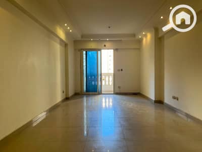 2 Bedroom Flat for Rent in Saba Pasha, Alexandria - 170049. jpg