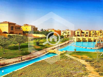 تاون هاوس 4 غرف نوم للبيع في الشيخ زايد، الجيزة - Royal Meadows 1. jpg