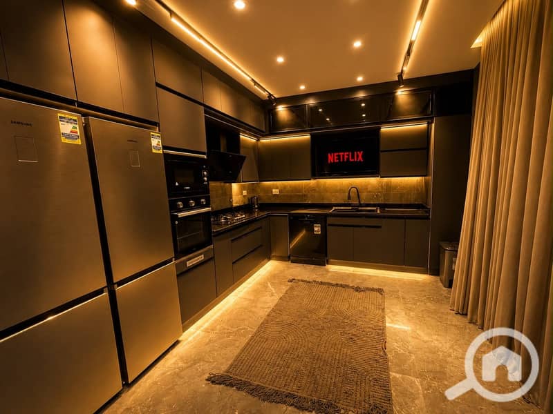 2 46e91def-7cb2-4b47-b777-67b6ad05812a. jpeg