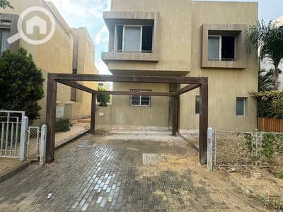 فیلا 4 غرف نوم للبيع في 6 اكتوبر، الجيزة - WhatsApp Image 2026-08-12 at 11.30. 30 AM (1). jpeg