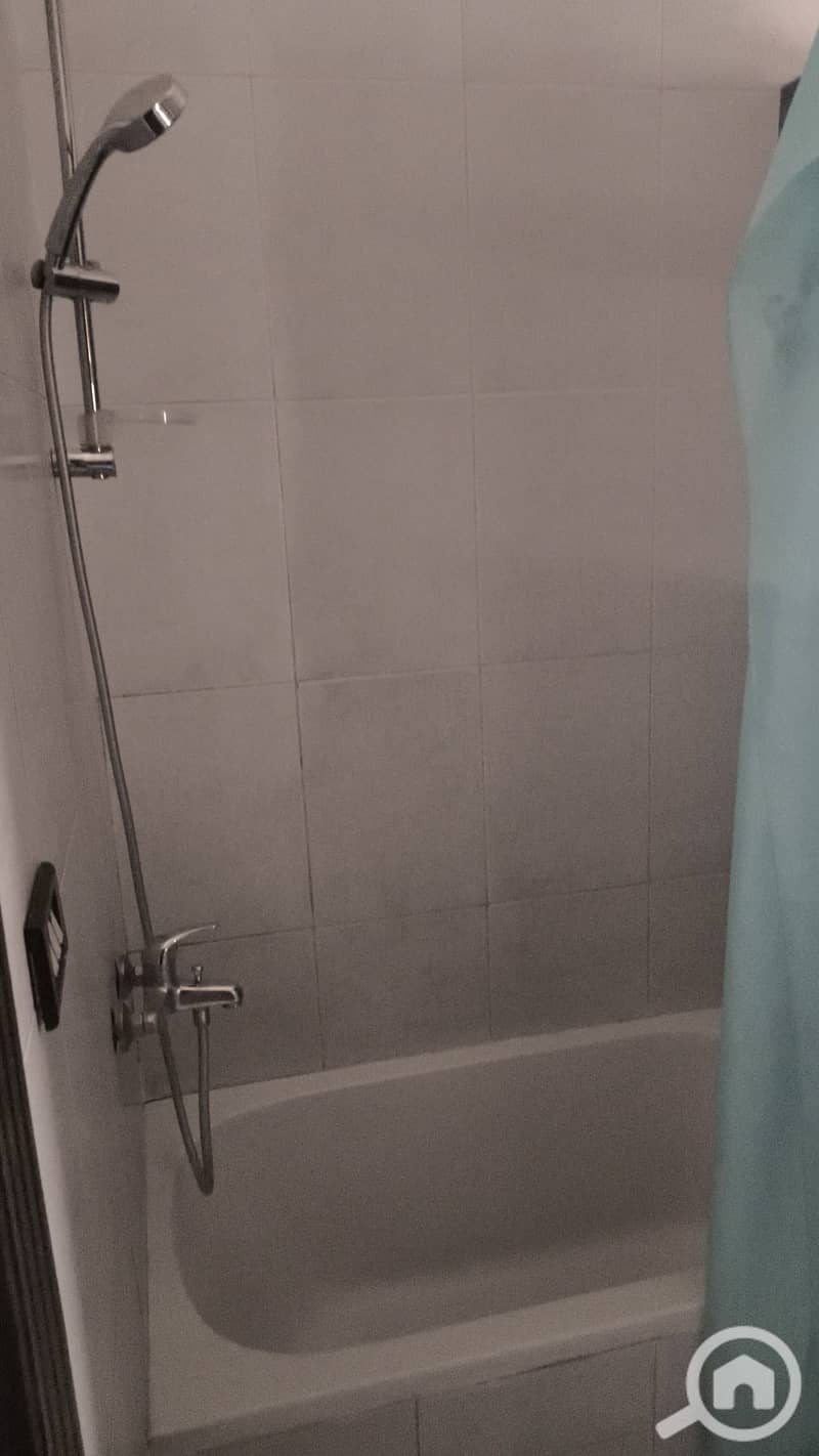 10 1000392604. jpg