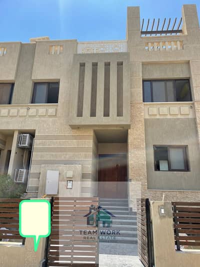 6 Bedroom Twin House for Sale in 6th of October, Giza - 4fa41789-432d-4daa-81af-62cf8abfcb16. jpg