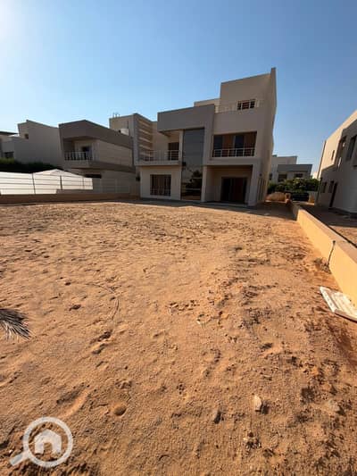 5 Bedroom Villa for Sale in 6th of October, Giza - WhatsApp Image 2026-07-24 at 3.31. 46 PM (2). jpeg