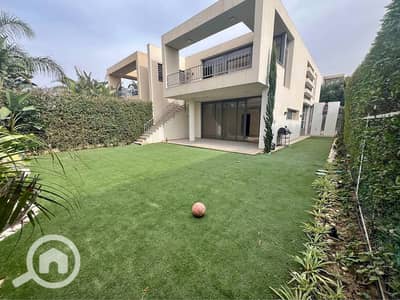 تاون هاوس 4 غرف نوم للبيع في الشيخ زايد، الجيزة - 671751423_1626462708632529_5489830911324798618_n. jpg
