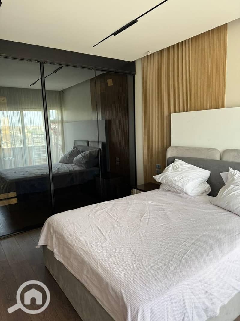 12 60829. jpg