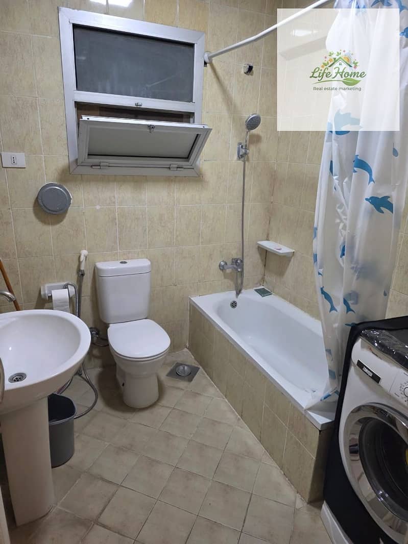 12 404a4864-e1b4-4f8e-b2c9-e3f4afe8c9db. jpg