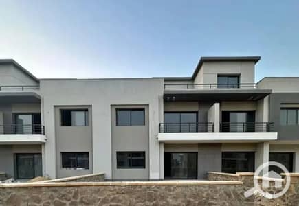 3 Bedroom Townhouse for Sale in Sheikh Zayed, Giza - WhatsApp Image 2026-01-29 at 2.08. 36 PM (1). jpeg 3 Bedroom Townhouse for Sale in Sheikh Zayed, Giza - WhatsApp Image 2026-01-29 at 2.08. 36 PM (1). jpeg