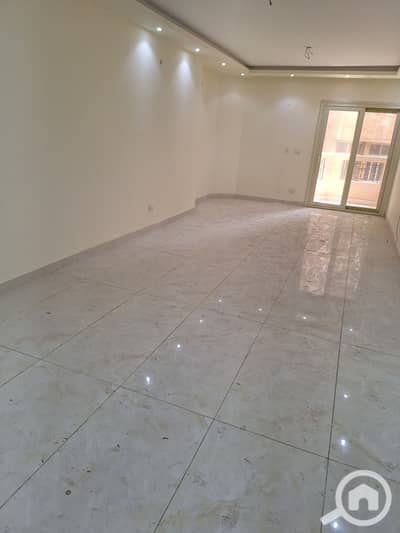 Office for Rent in Smoha, Alexandria - ٢٠٢٦٠٨١٠_١٤٣٣٠١. jpg Office for Rent in Smoha, Alexandria - ٢٠٢٦٠٨١٠_١٤٣٣٠١. jpg