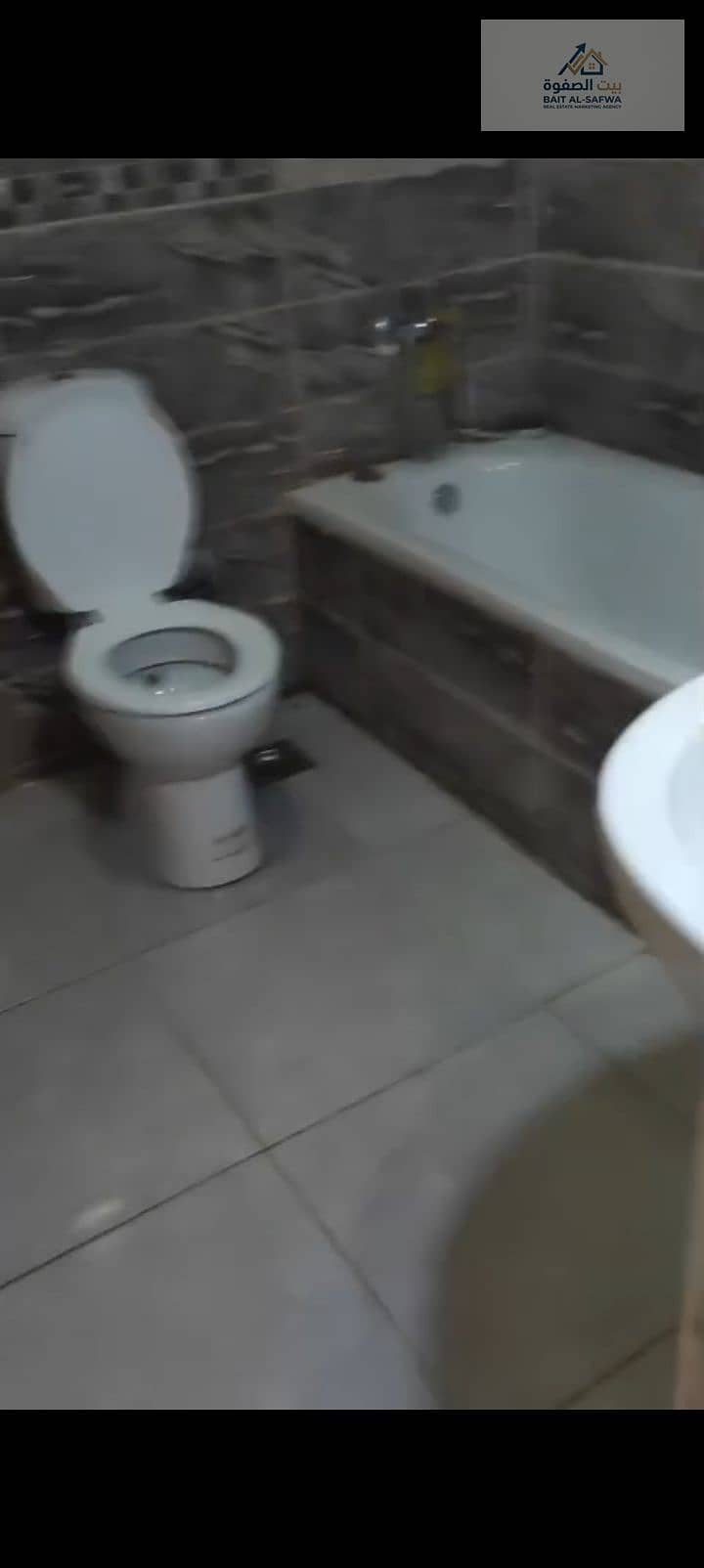 5 1000319052. jpg