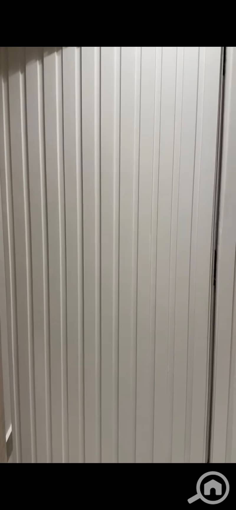 8 928100. jpg