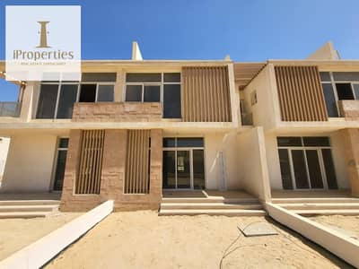 4 Bedroom Townhouse for Sale in New Cairo, Cairo - WhatsApp Image 2026-08-18 at 6.07. 16 PM. jpeg 4 Bedroom Townhouse for Sale in New Cairo, Cairo - WhatsApp Image 2026-08-18 at 6.07. 16 PM. jpeg